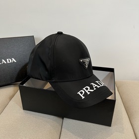 PRADA 2025 ранневесенняя модель бейсболки с жестким козырьком и т