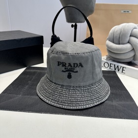 Рыбацкая шляпа Prada Оригинальный дизайн, привлекающий внимание И