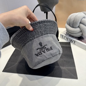 Рыбацкая шляпа Prada Оригинальный дизайн, привлекающий внимание И