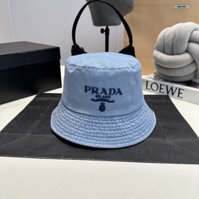 Рыбацкая шляпа Prada Оригинальный дизайн, привлекающий внимание И