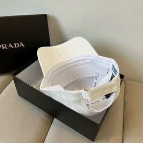 PRADA Новая классическая бейсболка. Версия для покупки через поср