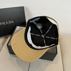 PRADA 2025 ранневесенняя модель бейсболки с жестким козырьком и т