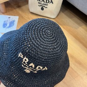PRADA 2025 летняя складная шляпа, полностью связанная крючком, об