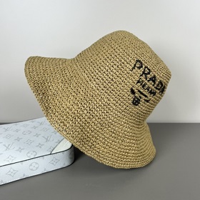 Новая классическая версия PRADA! Модный тренд, высокое качество и
