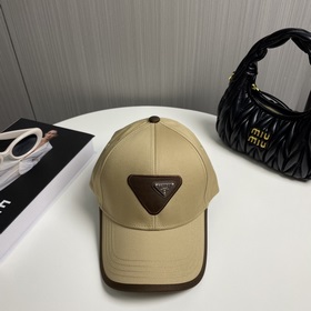 PRADA Пrada Новая бейсболка, версия для покупки через посредника!