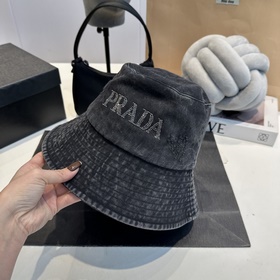 Prada весна-лето 2015 джинсовая рыбацкая кепка