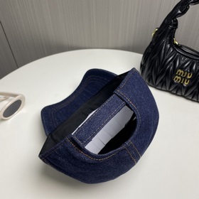 Prada Высококачественная джинсовая кепка с козырьком в форме пере