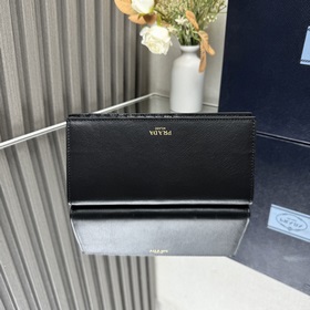 【Высококачественный оригинал】 Новый кожаный бумажник PRADA. Класс