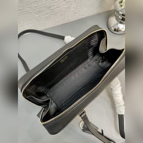 【Высококачественный подлинник】 Новая сумка 1BB116 из кожи быка. Э