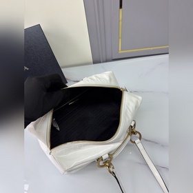 Новая модель из масляной кожи 1BB138, большой размер Эта сумка ч