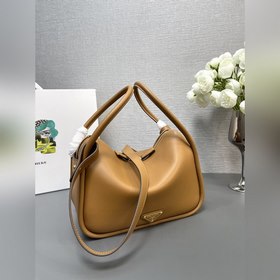 Новейшая сумка для боулинга 1BA451 уже в наличии. Эта сумка Lindy