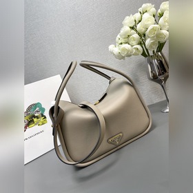 Новейшая сумка для боулинга 1BA451 уже в наличии. Эта сумка Lindy