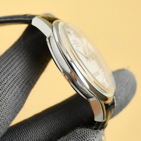 ROLEX Rolex. Этот мужской часы, подчеркивающий джентльменский сти