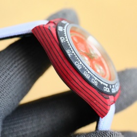 Новинка Rolex ROLEX - серия Cosmograph Daytona из углеродного вол
