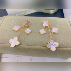 VCA Van Cleef & Arpels Четырехлистный клевер с четырьмя цветк