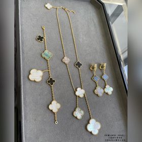 V-Gold-Plated Gold  VCA Three-Leaf Clover Earrings, Market Premi