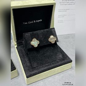 V-Gold-Plated  VCA Four-Leaf Clover Natural Grey Pearl Earrings,