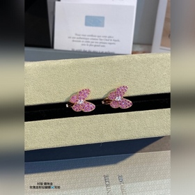 V-образное покрытие из желтого золота VCA/Van Cleef & Arpels 