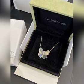 VCA Van Cleef & Arpels Белый жемчуг Большой бабочка Ожерелье 