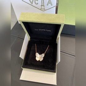 VCA Van Cleef &amp; Arpels Белый перламутр Большой бабочка Ожерел
