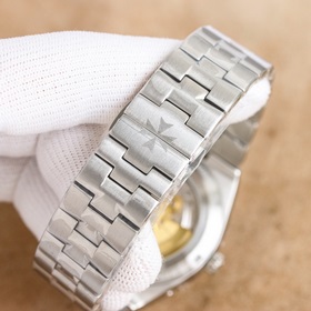 Новинка Vacheron Constantin Классическая красота изысканность. Ча