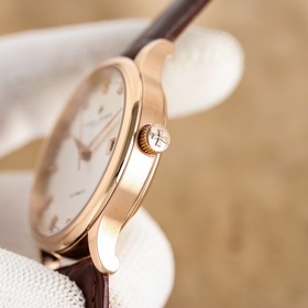 Новая серия часов Vacheron Constantin Traditionnelle уже в продаж