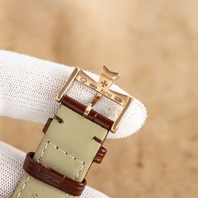 Новая серия часов Vacheron Constantin Traditionnelle уже в продаж