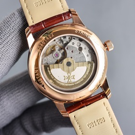 Новейшая версия мужских часов Vacheron Constantin Traditionnelle,