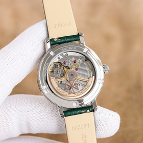 Часы Vacheron Constantin Traditionnelle с лунными фазами в корпус