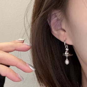 Серьги-гвоздики с жемчужинами от Vivienne Жемчужные серьги, подче