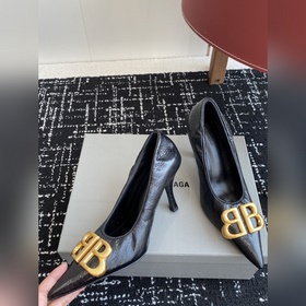 Покупка по доверенности  Balenciaga 25s весна-лето, новая модель