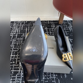Покупка по доверенности  Balenciaga 25s весна-лето, новая модель