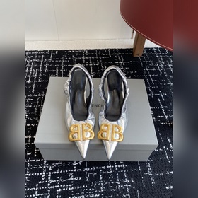 Покупка по доверенности  Balenciaga 25s весна-лето, новая модель