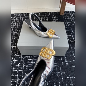 Покупка по доверенности  Balenciaga 25s весна-лето, новая модель