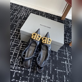 Покупка по доверенности  Balenciaga 25s весна-лето, новая модель