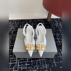 Покупка по доверенности  Balenciaga 25s весна-лето, новая модель