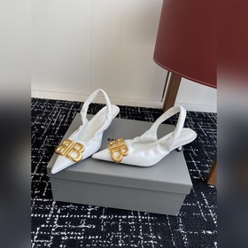 Покупка по доверенности  Balenciaga 25s весна-лето, новая модель
