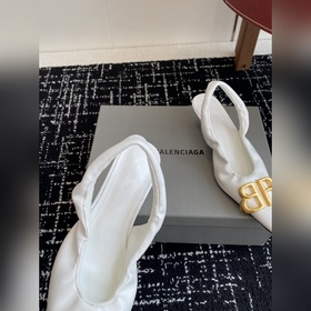 Покупка по доверенности  Balenciaga 25s весна-лето, новая модель
