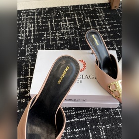 Покупка по доверенности  Balenciaga 25s весна-лето, новая модель