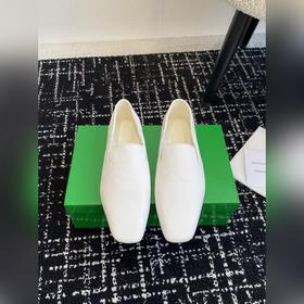 Уровень покупки Bottega Veneta (BV) является одним из самых успе