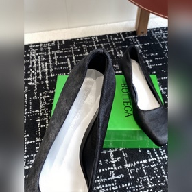 Покупка по доверенности  Bottega Veneta 25ss Новая модель BV из 