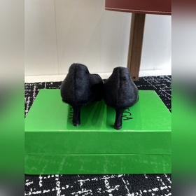 Покупка по доверенности  Bottega Veneta 25ss Новая модель BV из 