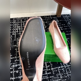 Покупка по доверенности  Bottega Veneta 25ss Новая модель BV из 