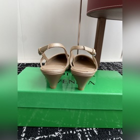 Услуги покупке товаров Bottega Venet Летние новые сандалии с пле