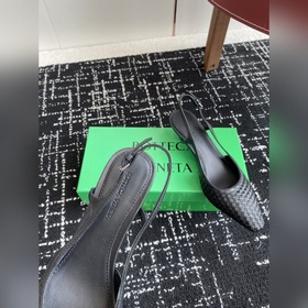 Услуги покупке товаров Bottega Venet Летние новые сандалии с пле