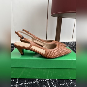 Услуги покупке товаров Bottega Venet Летние новые сандалии с пле