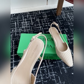 Услуги покупке товаров Bottega Venet Летние новые сандалии с пле