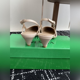 Услуги покупке товаров Bottega Venet Летние новые сандалии с пле