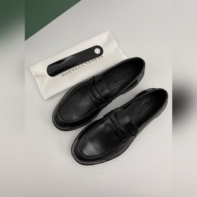 Новые мужские лоферы BV из вельвета. Эти лоферы изготовлены из мя