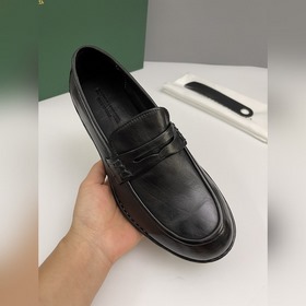 Новые мужские лоферы BV из вельвета. Эти лоферы изготовлены из мя